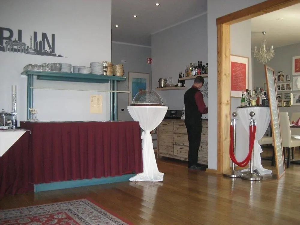 Hotel Ambassador-Berlin Grunau 3*, Berlin